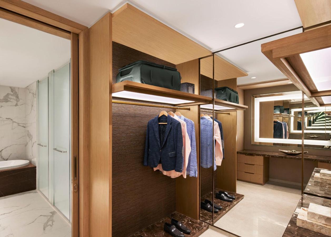 Taj Wellington Mews Chennai Hotel Екстериор снимка