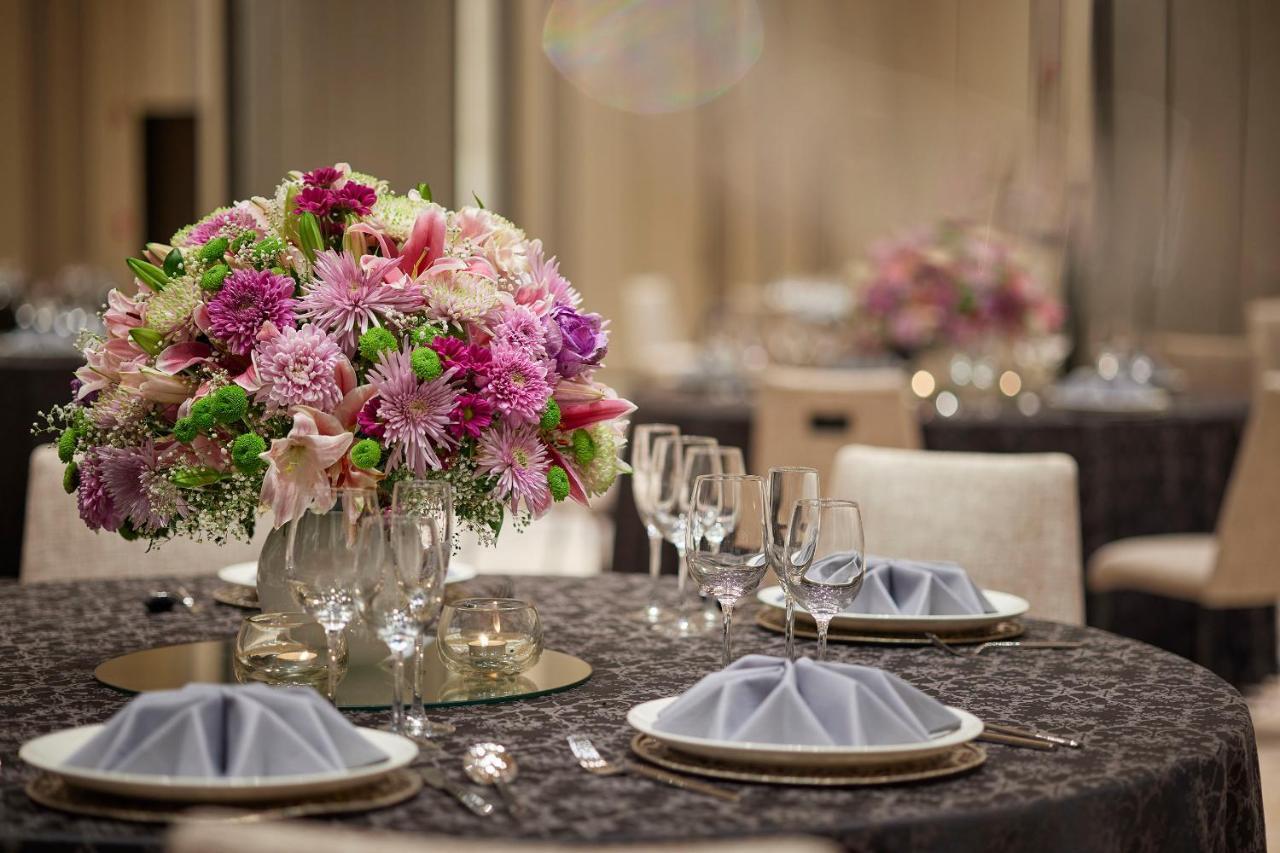 Taj Wellington Mews Chennai Hotel Екстериор снимка